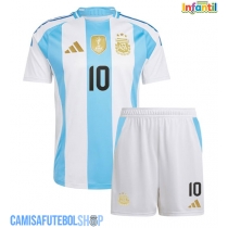Camisa de time de futebol Argentina Lionel Messi #10 Replicas 1º Equipamento Infantil Copa America 2024 Manga Curta (+ Calças curtas)